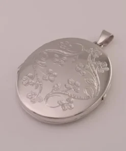 MEDALJONG GRAVERAD 36*28MM